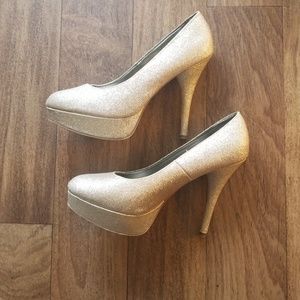 Size 12W Pumps